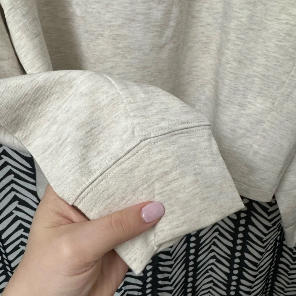 Express Cream Pullover Sweatshirt - Picture 4 of 6